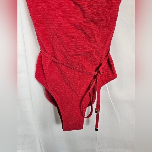 Nwt Sea Level Red Messina One Shoulder Wide Strap One-Piece Swimsuit In Size 6 - Picture 6 of 9